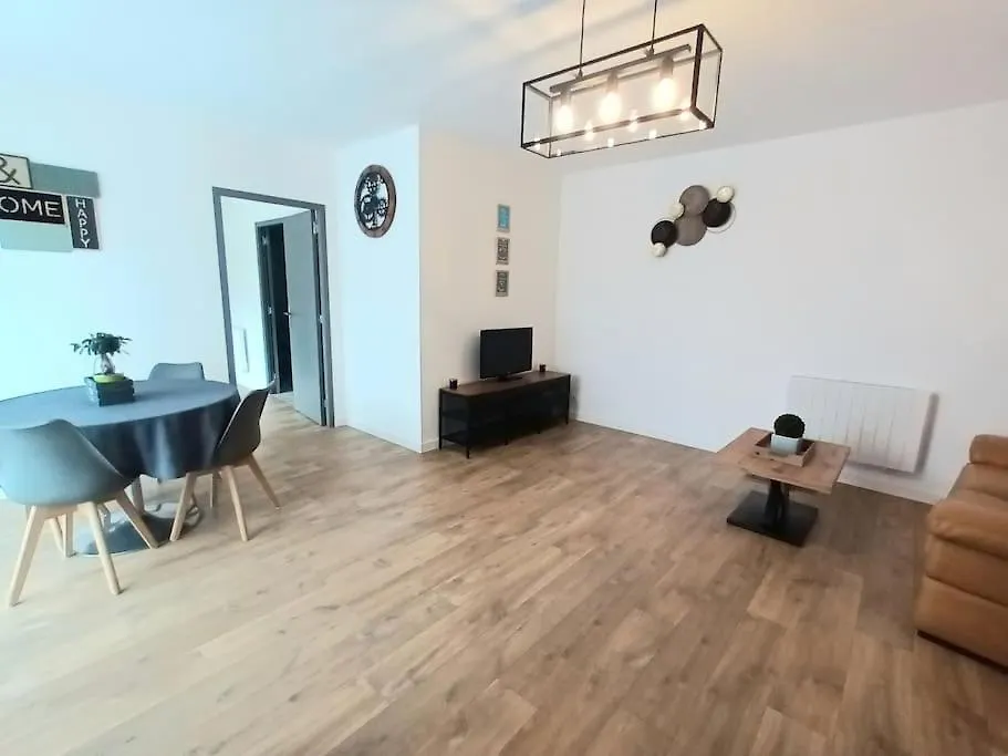 Holiday home Gite Avec Piscine Mantallot