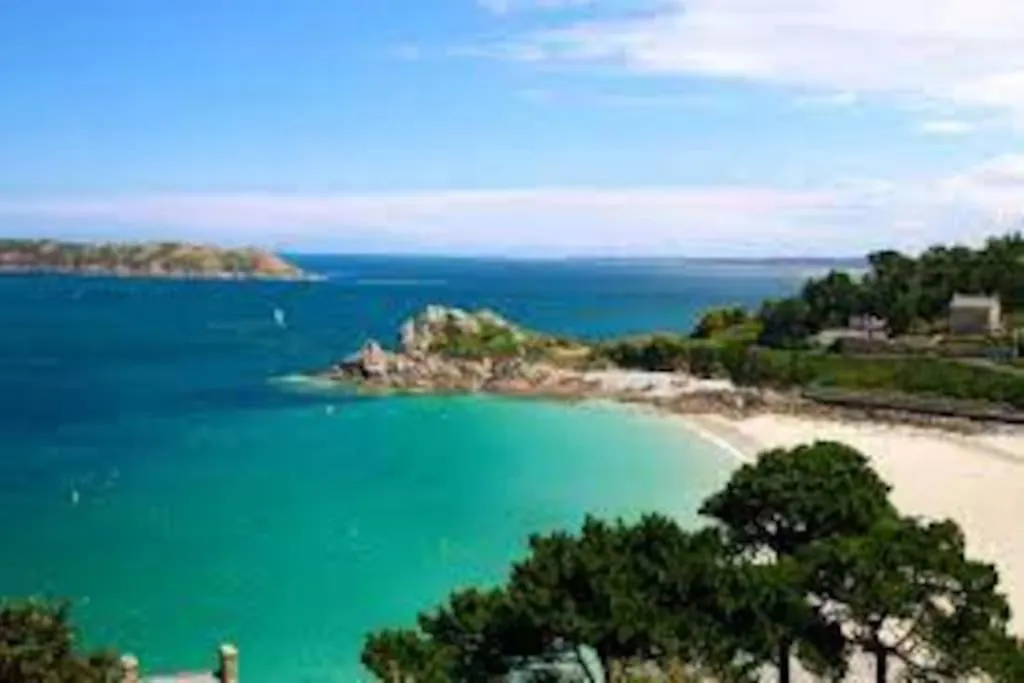 Holiday home Gite Avec Piscine Mantallot